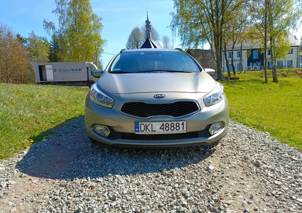 Kia Ceed cena 23900 przebieg: 239900, rok produkcji 2013 z Dolsk małe 121